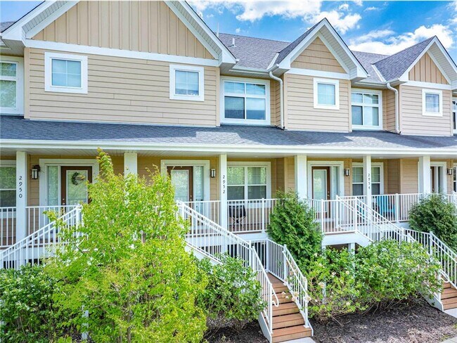 Building Photo - 2952 Clover Ridge Dr