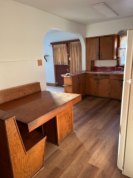 Building Photo - 213 S Wilmoth Ave