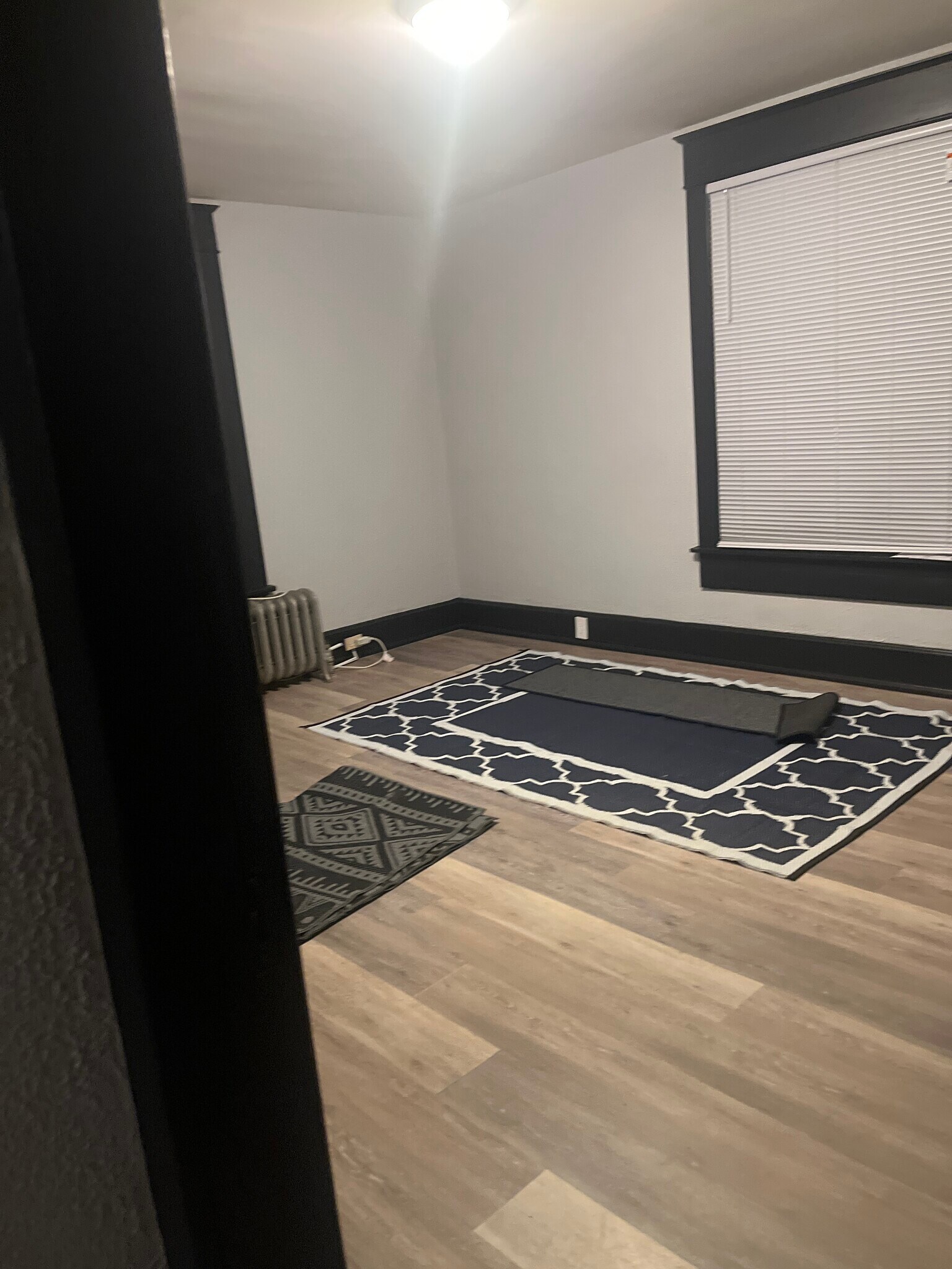 third bedroom - 529 Linden Ave