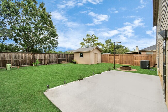 Building Photo - 829 Indigo Springs Ln