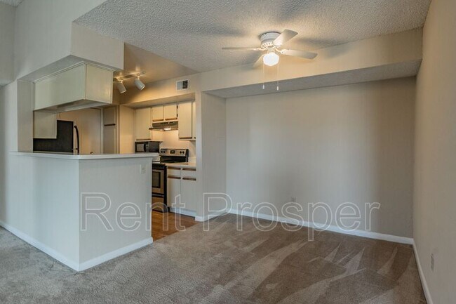 Building Photo - 4367 Thornbriar Ln