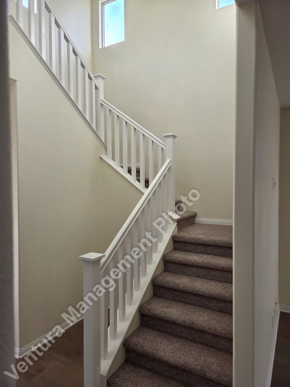 Building Photo - 13347 Stonebridge Ct