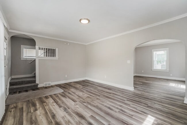 Building Photo - 625 Colima Dr