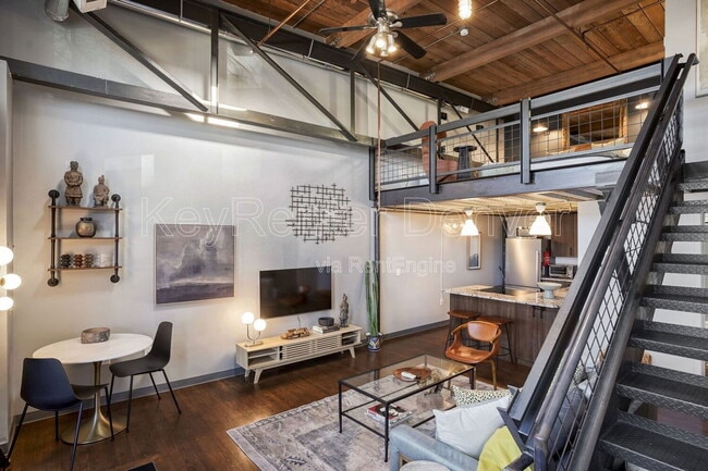 Building Photo - 1111 Osage St