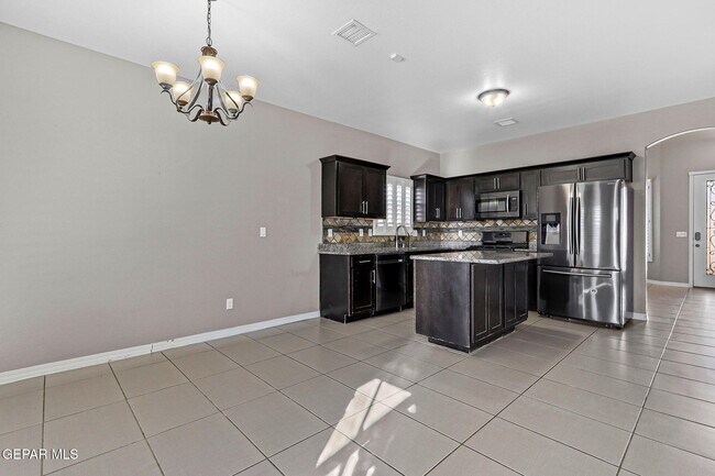 Building Photo - 3129 Spring Willow