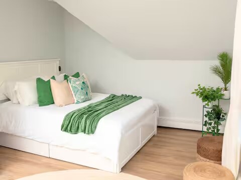 Building Photo - 218 Sherman Ave