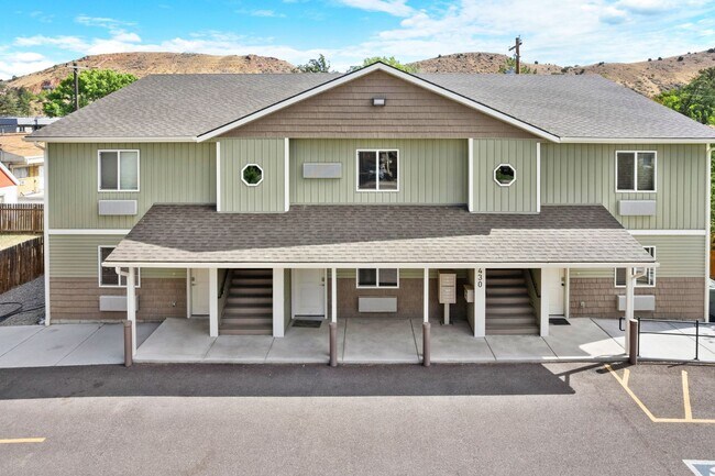 Building Photo - Adorable 2 bed/1 bath in Pocatello!