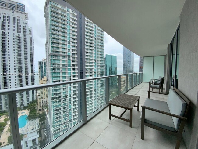 Building Photo - 1100 S Miami Ave