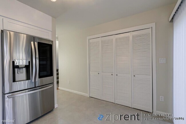 Building Photo - 2 br, 2 bath Townhome - 57 Sereno Cir, Oak...