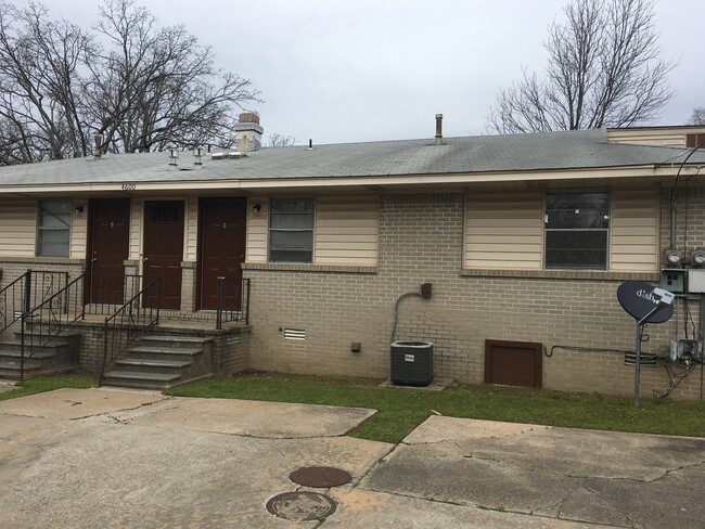 Building Photo - 4600 Schaer St