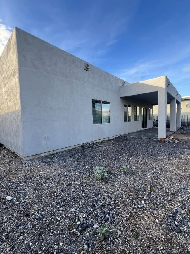 Building Photo - 37029 N Conestoga Trail