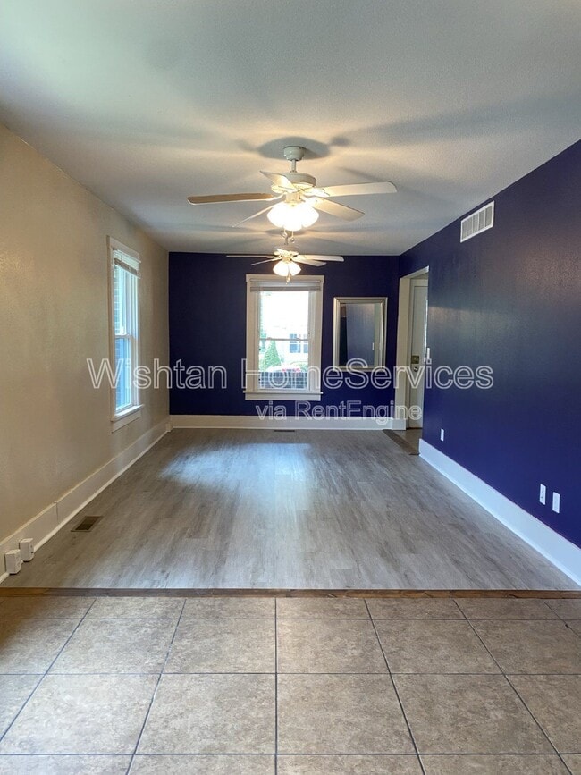 Building Photo - 714 W Calhoun St