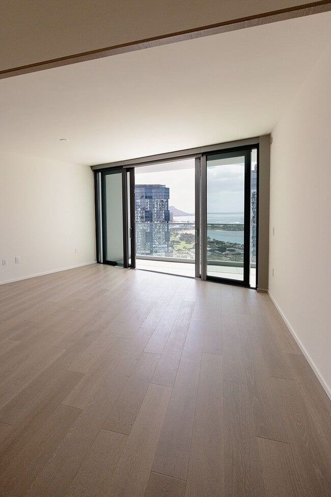 Building Photo - 1000 Auahi St