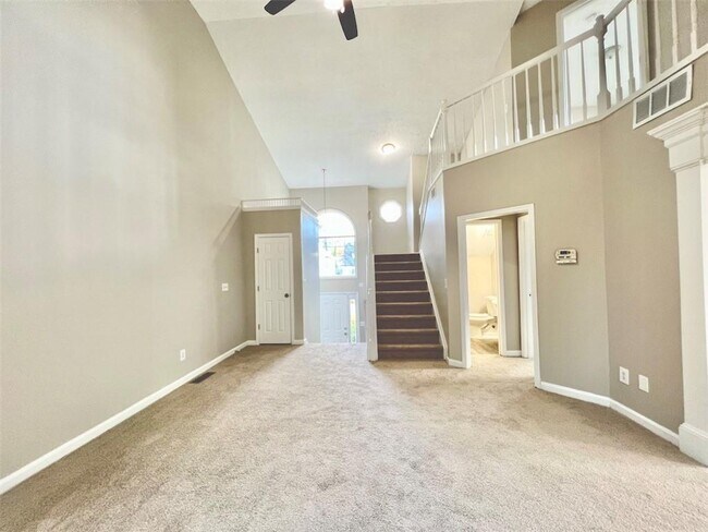 Building Photo - 2312 Oak Glenn Cir