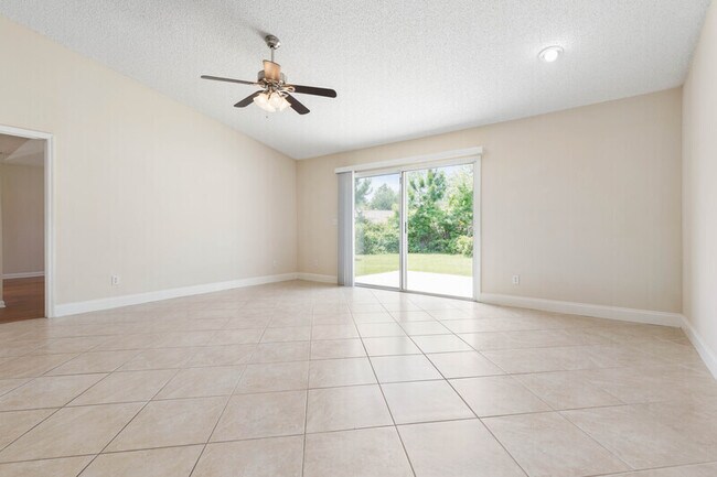 Building Photo - 5 Buffalo View Ln