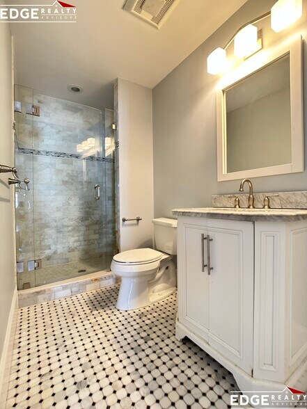 Primary Photo - 4 Langley Rd