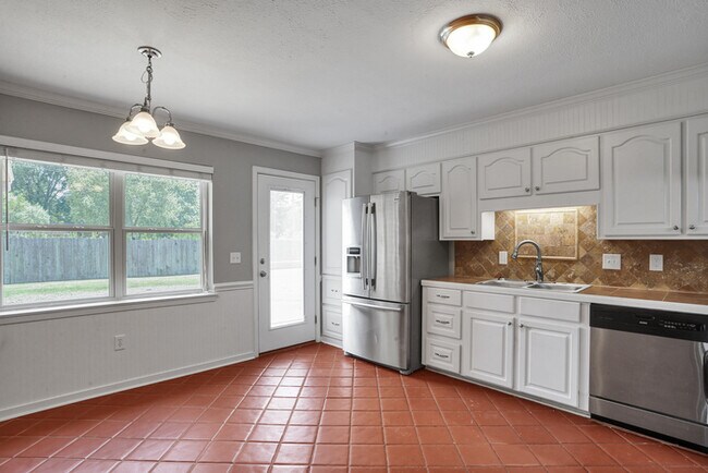 Building Photo - Beautiful Home for Lease!