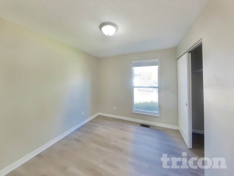 Building Photo - 43 Westbrook Dr