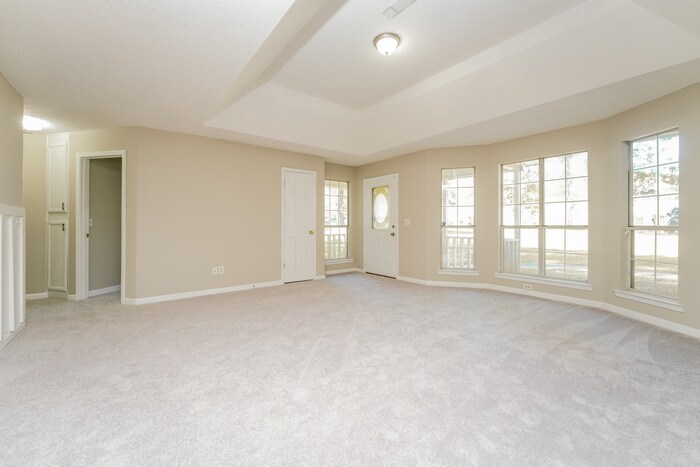 Building Photo - 90 Lazy Hollow Ln