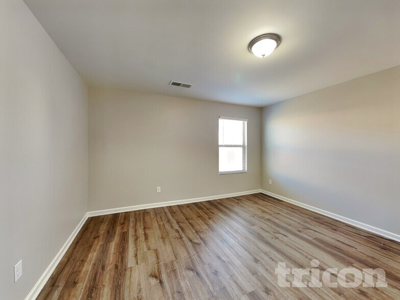 Building Photo - 143 Humphry Ct