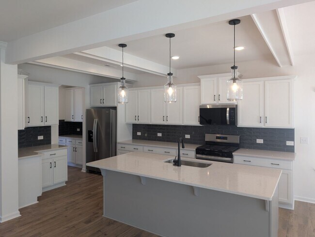 Building Photo - NEW Stonebridge Golf Course Views - AVAILA...