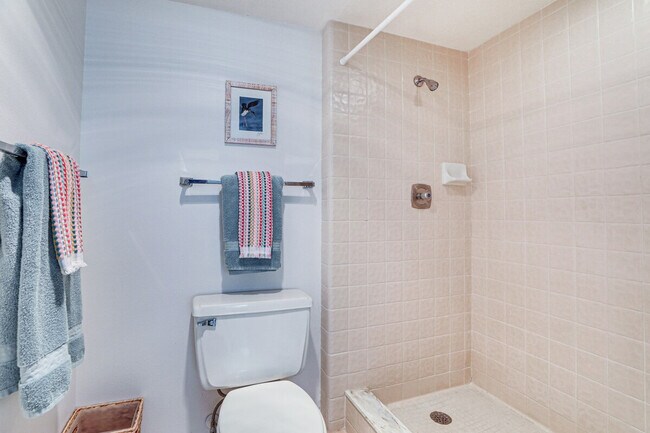 Building Photo - 1109 Gulf of Mexico Dr