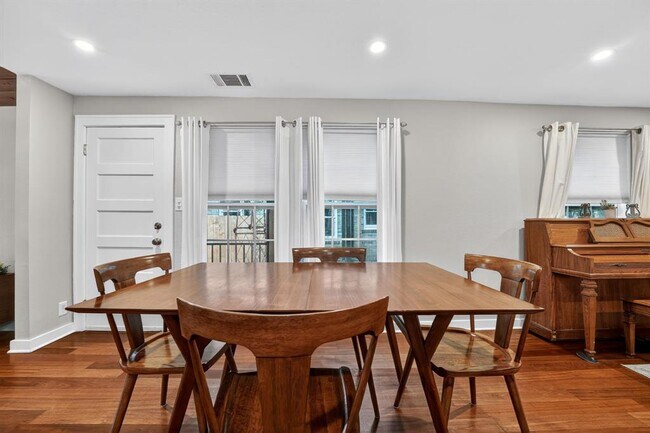 Building Photo - 4525 Avenue B