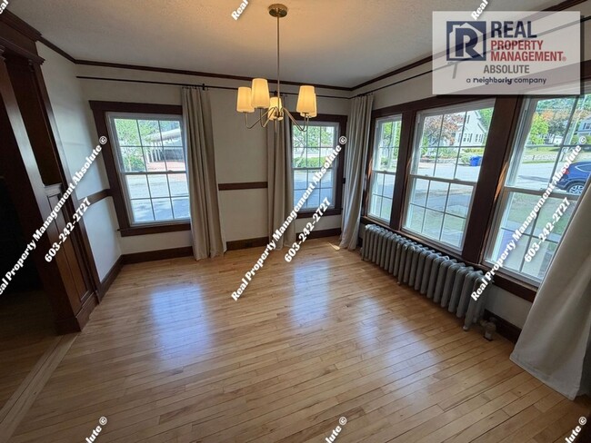 Building Photo - Bright & Updated 3-Bed in Manchester’s East Side