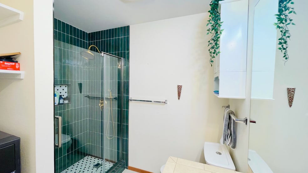 Building Photo - 18521 Stone Ave N