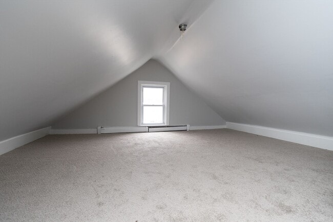 Building Photo - 7 Central St