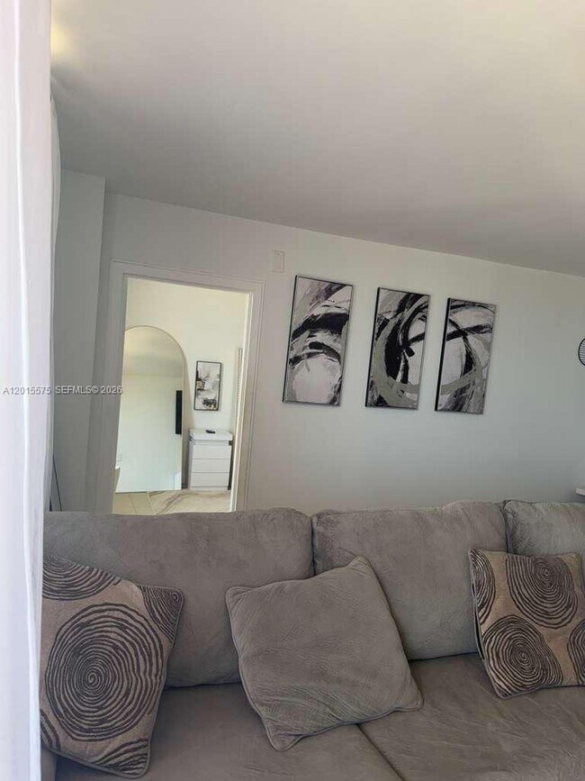 Building Photo - 13499 Biscayne Blvd