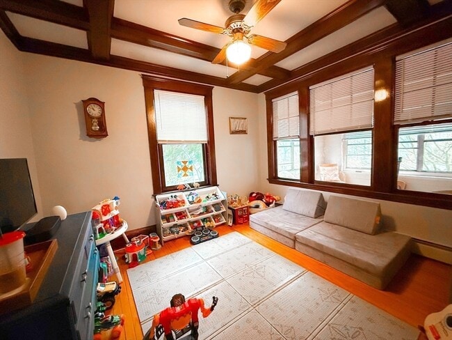 Building Photo - 66 Riverview Ave