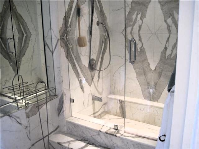 Building Photo - 199 Ocean Lane Dr