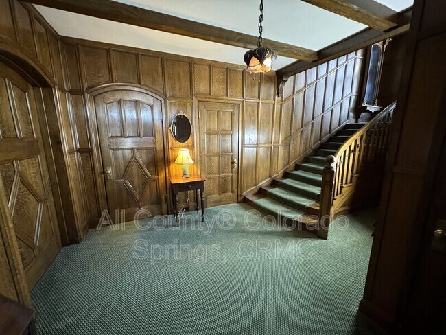 Building Photo - 1238 Wood Ave