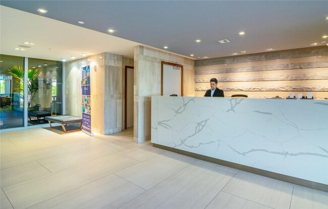 Building Photo - 1180 N Federal Hwy