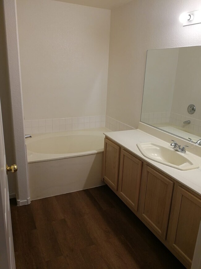 Building Photo - 4308 W Lake Mead Blvd