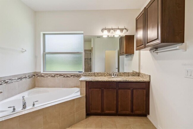 Building Photo - 1289 Heavenly Cove