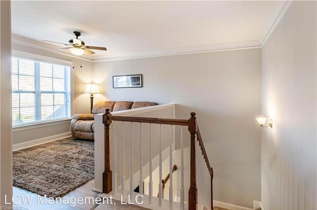 Building Photo - 5093 Wyngate Village Dr
