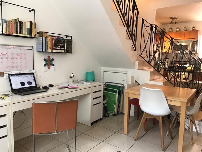 Building Photo - 421 NE 68th St