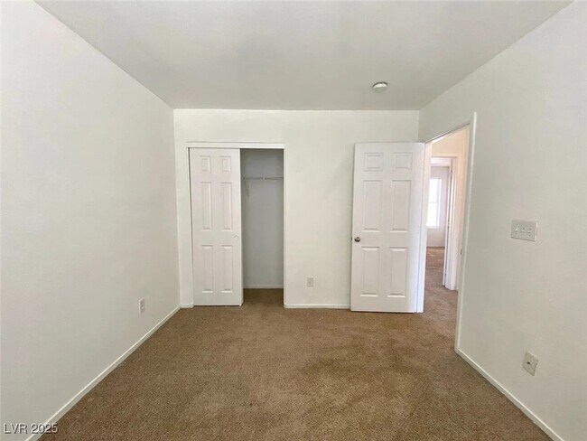 Building Photo - 6062 St Petersburg Dr