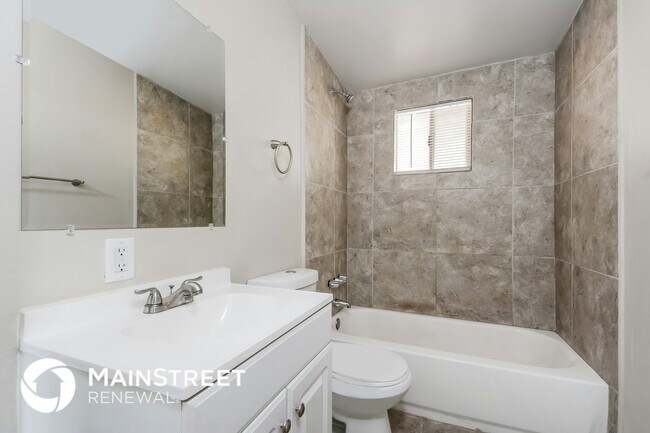 Building Photo - 7060 S Cabot Pl