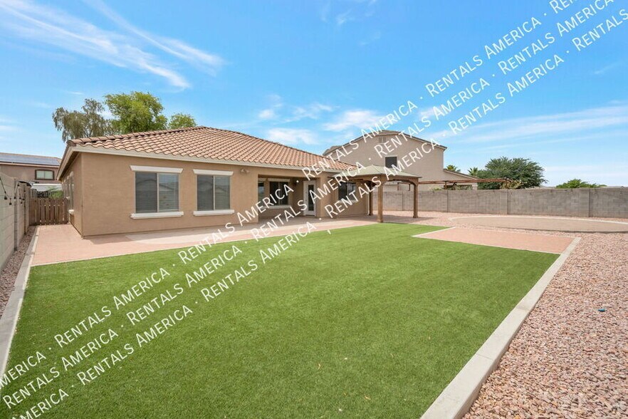 Building Photo - 9612 Tangerine Rd