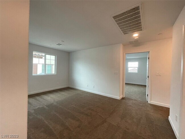 Building Photo - 767 Omaggio Pl