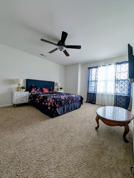 Building Photo - 5013 Jamie Sloop Ln