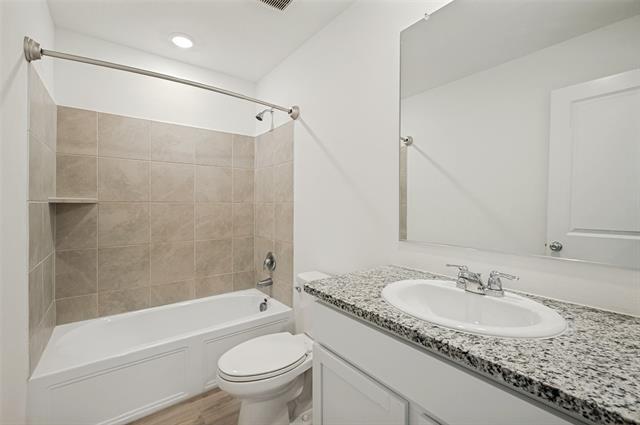 Building Photo - 213 Adelina Dr