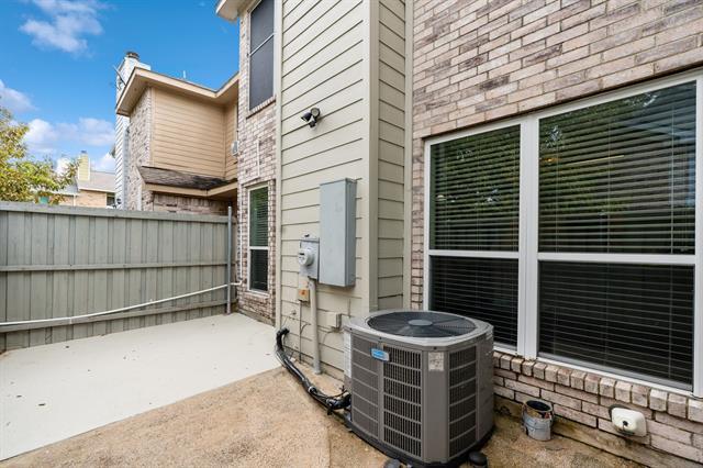 Building Photo - 3906 Pickett Pl Dr