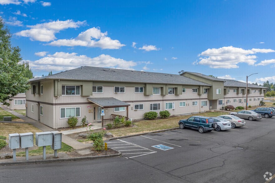 Crown Ridge Apartments 15051545 Brush College Rd NW Salem OR 97304