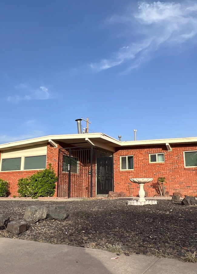 Primary Photo - 9412 Beals St