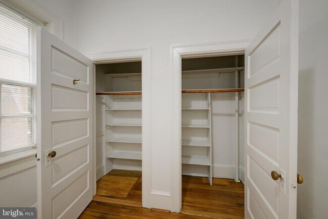 Building Photo - 2908 Q St NW