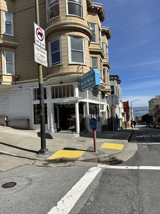 Building Photo - 1192 Pacific Ave